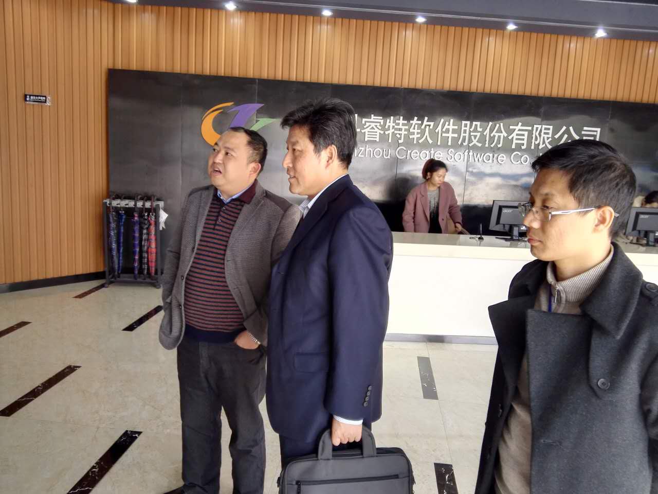 教育部本科教学工作审核评估专家莅临公司参观考察